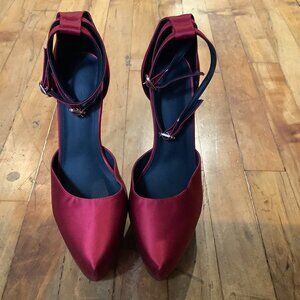 Imani Platform Pump - Magenta - Size 40